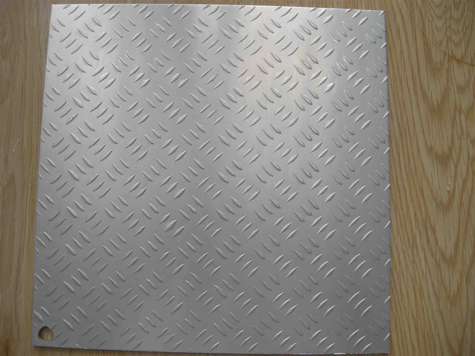 3 bar aluminum tread 