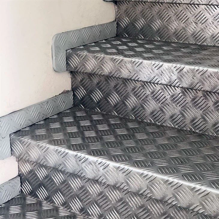 aluminum tread stair